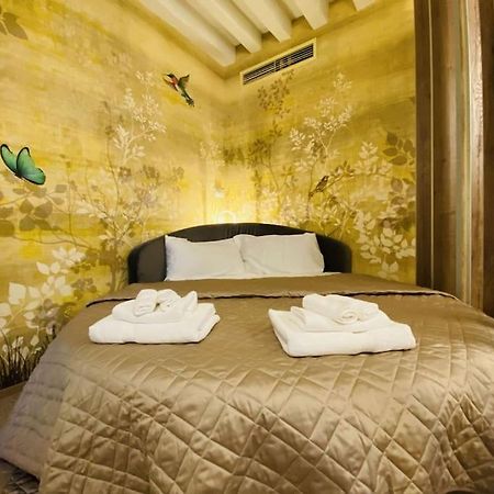 Sweet Time Venice, Luxury San Marco Frezzaria Apt! Экстерьер фото