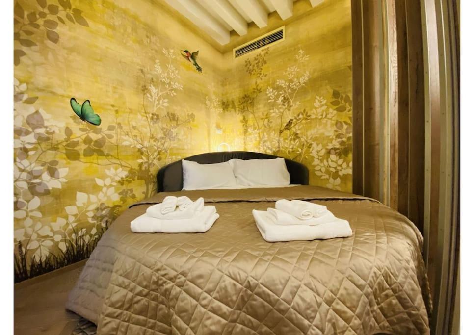 Sweet Time Venice, Luxury San Marco Frezzaria Apt! Экстерьер фото